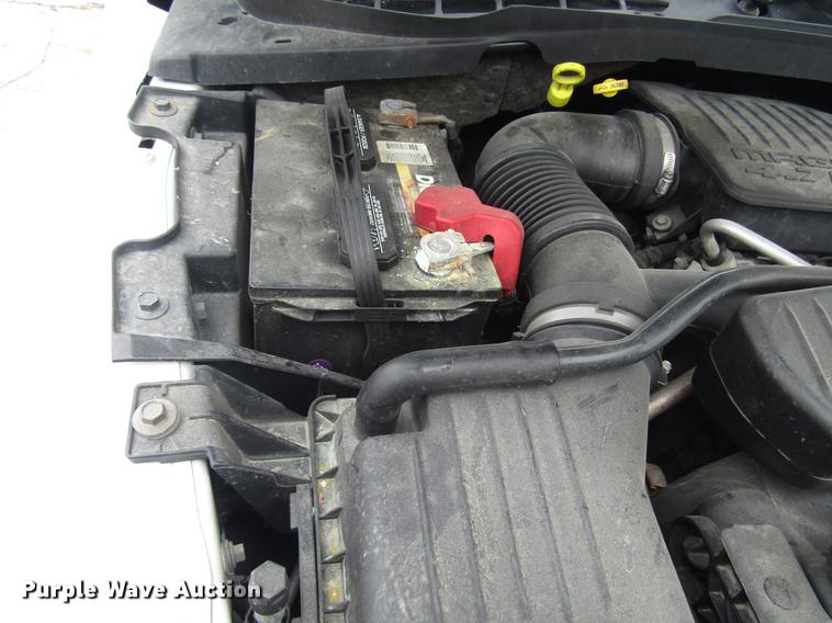 image for item DD7448 2004 Dodge Durango SLT SUV