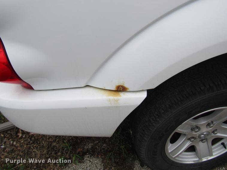 image for item DD7448 2004 Dodge Durango SLT SUV