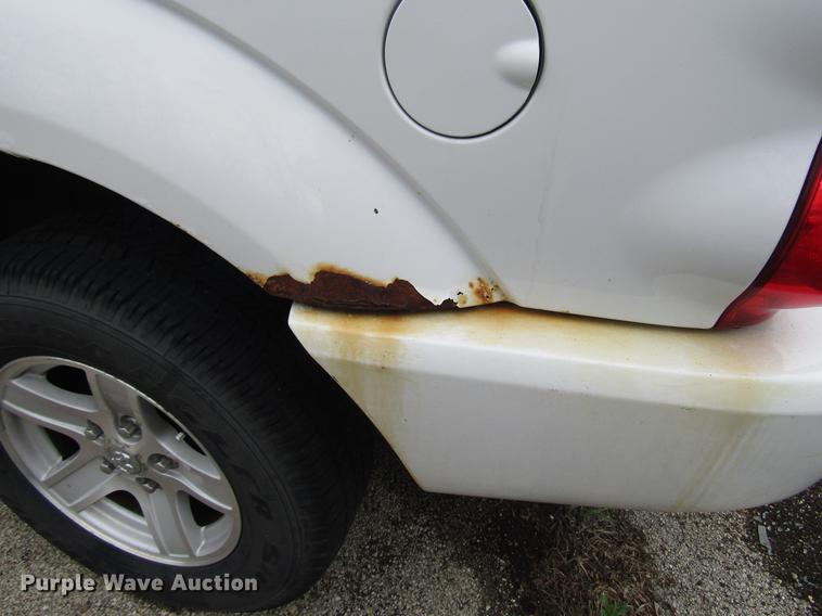 image for item DD7448 2004 Dodge Durango SLT SUV