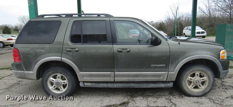 image for item DD7450 2002 Ford Explorer SUV