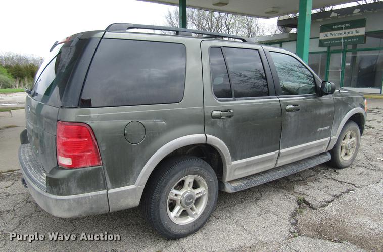 image for item DD7450 2002 Ford Explorer SUV