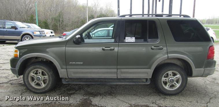image for item DD7450 2002 Ford Explorer SUV