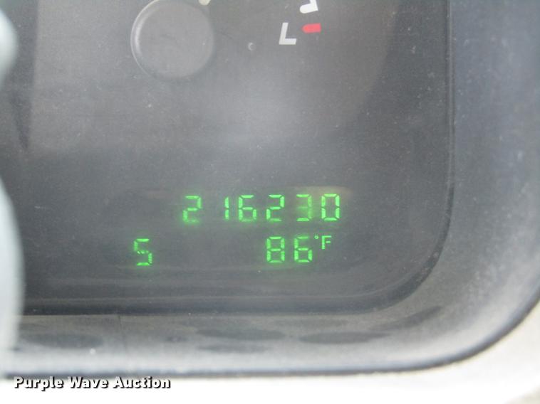 image for item DD7450 2002 Ford Explorer SUV