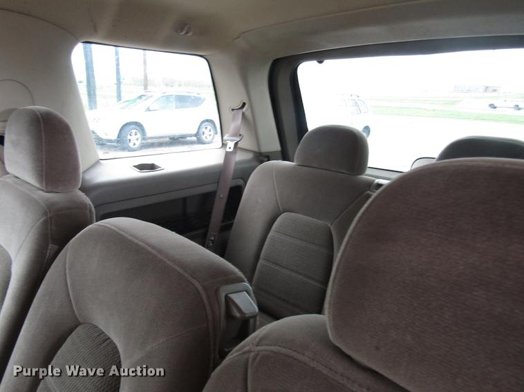 image for item DD7450 2002 Ford Explorer SUV