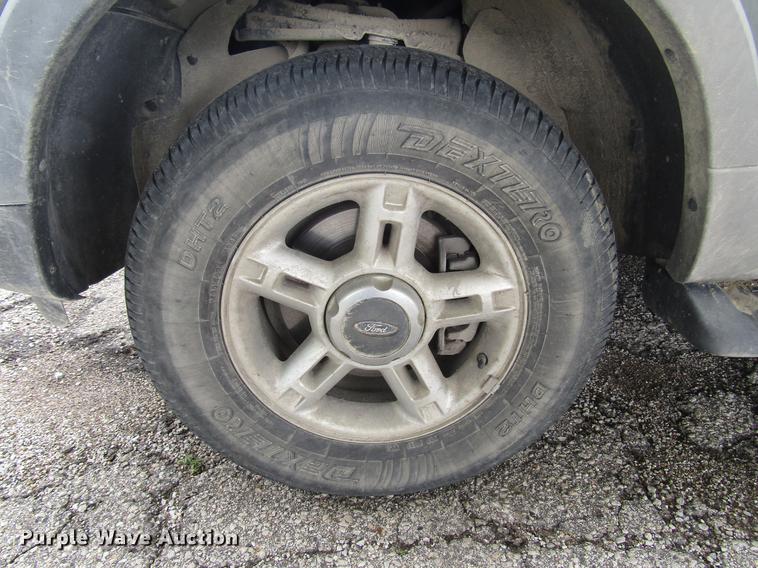 image for item DD7450 2002 Ford Explorer SUV