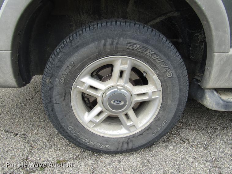 image for item DD7450 2002 Ford Explorer SUV