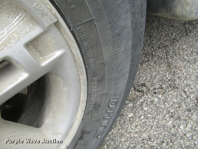 image for item DD7450 2002 Ford Explorer SUV