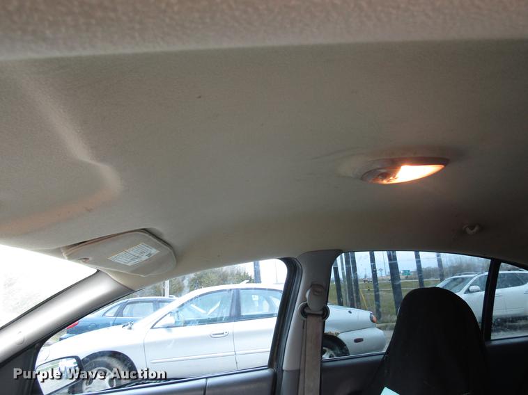 image for item DD7451 2006 Saturn Ion 2