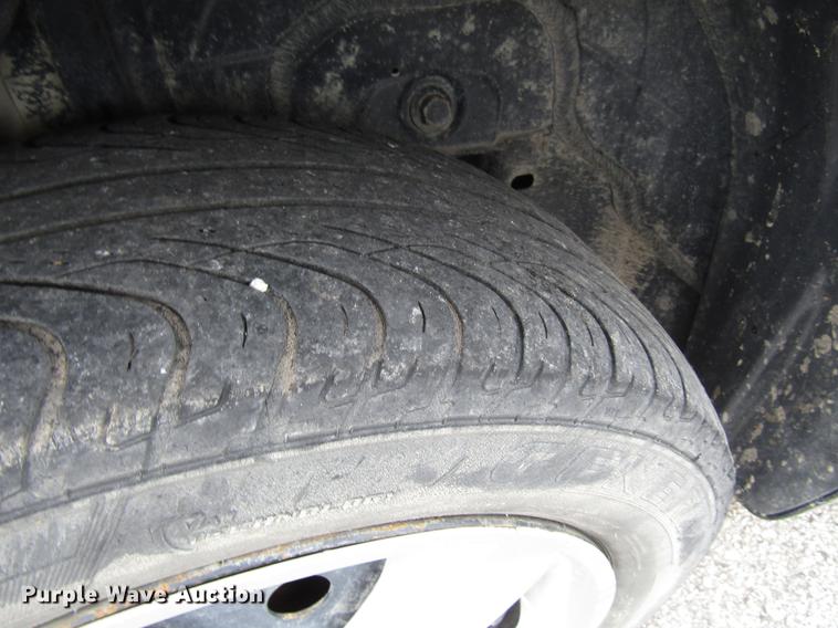 image for item DD7451 2006 Saturn Ion 2