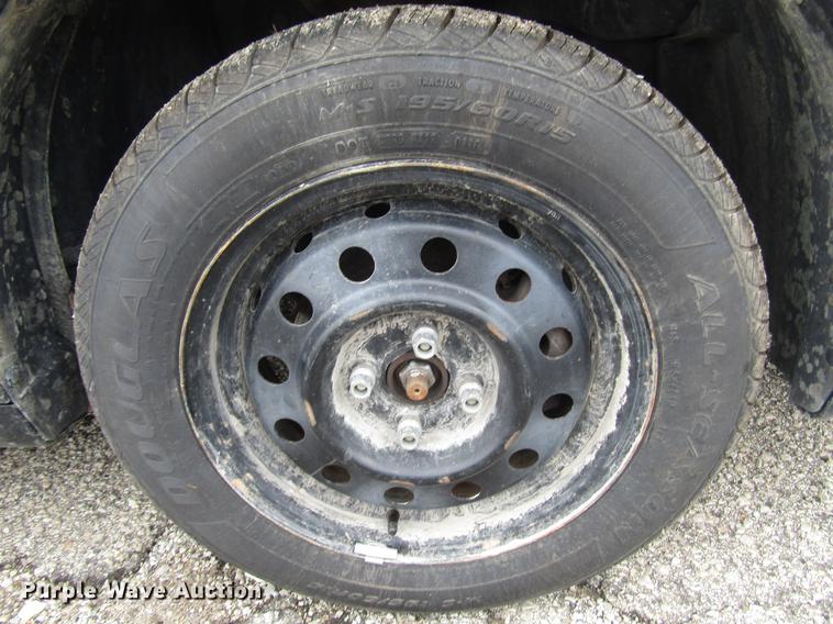 image for item DD7451 2006 Saturn Ion 2