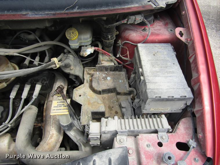 image for item DD7453 2003 Chrysler Town & Country van