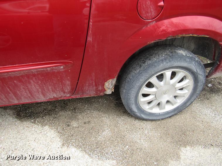 image for item DD7453 2003 Chrysler Town & Country van