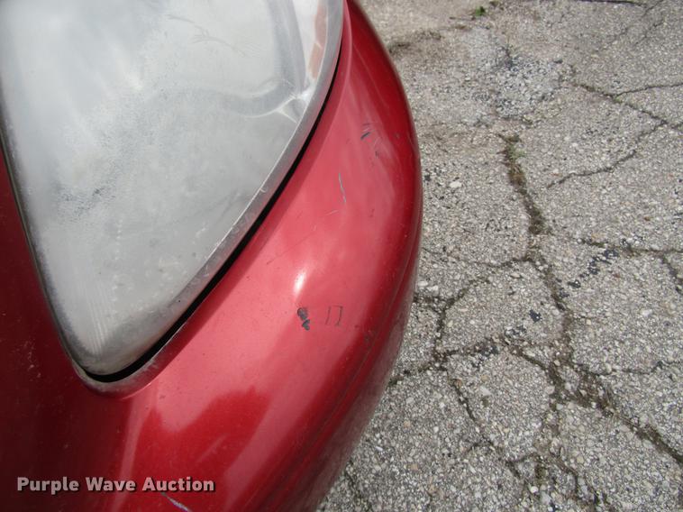 image for item DD7453 2003 Chrysler Town & Country van