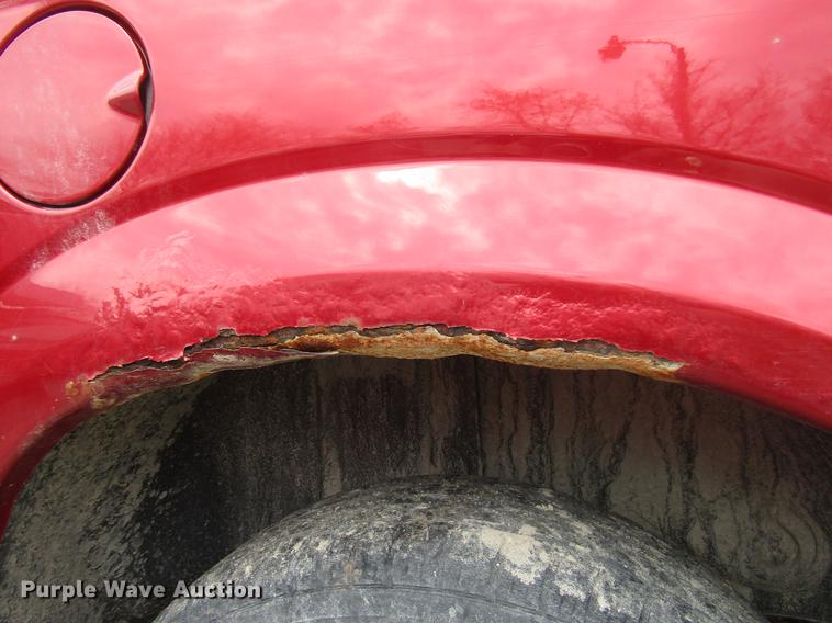 image for item DD7453 2003 Chrysler Town & Country van