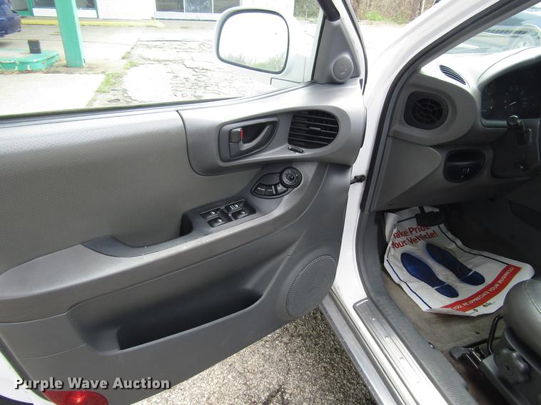 image for item DD7454 2001 Hyundai Santa Fe SUV