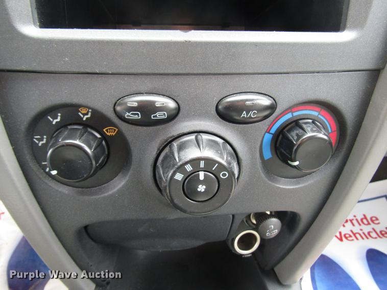 image for item DD7454 2001 Hyundai Santa Fe SUV