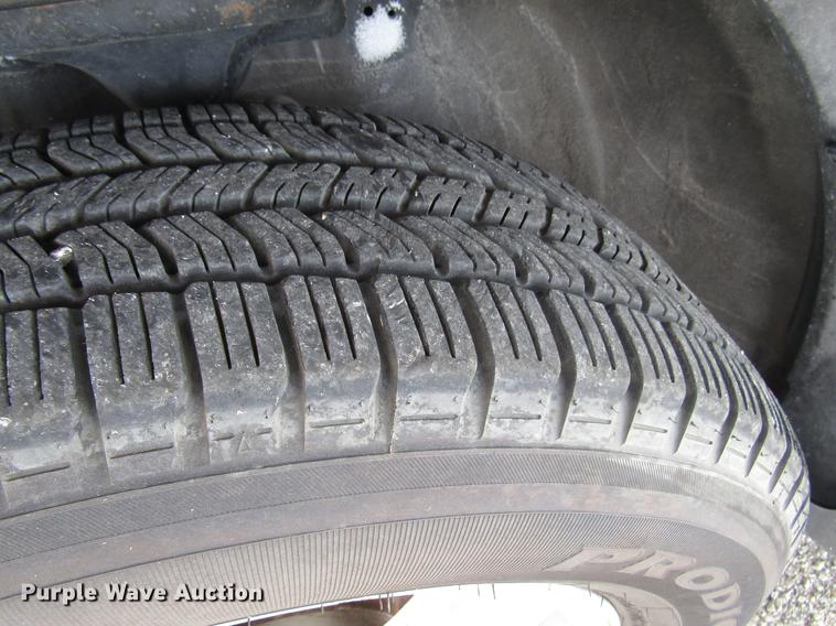 image for item DD7454 2001 Hyundai Santa Fe SUV