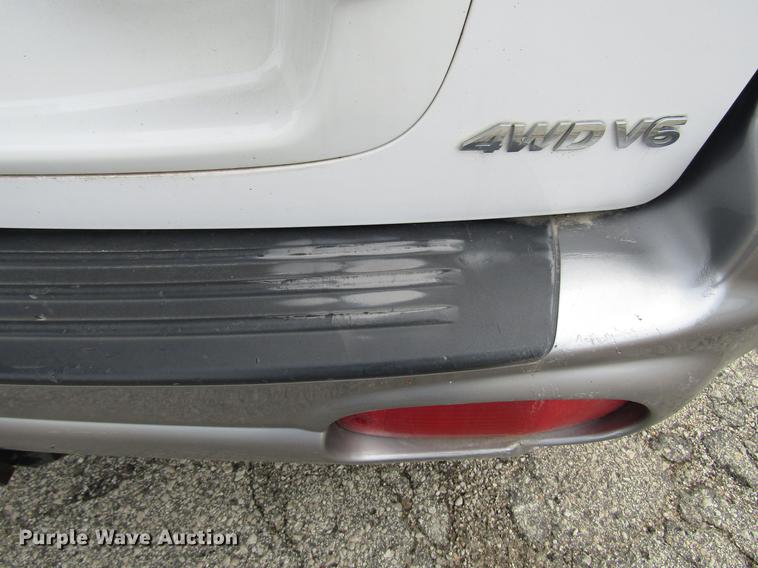 image for item DD7454 2001 Hyundai Santa Fe SUV