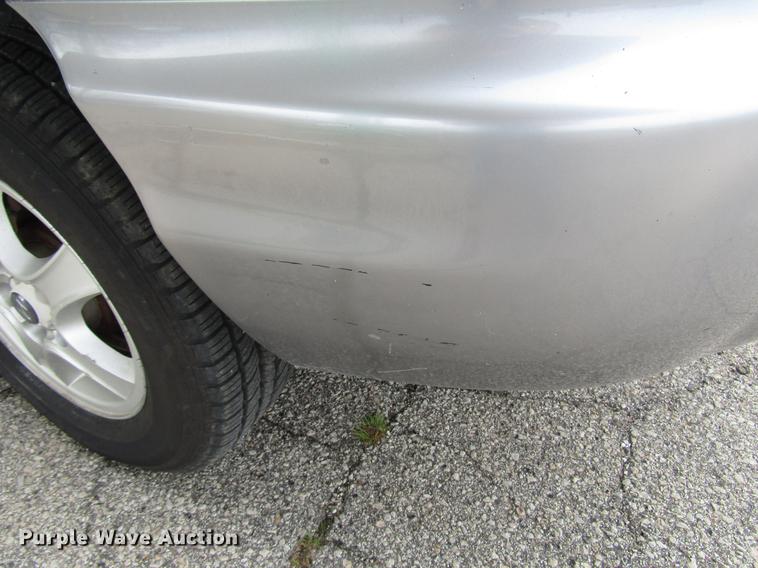 image for item DD7454 2001 Hyundai Santa Fe SUV