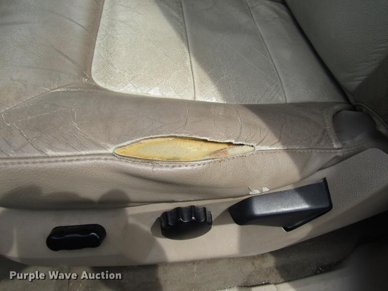 image for item DD7455 2003 Ford Expedition Eddie Bauer SUV