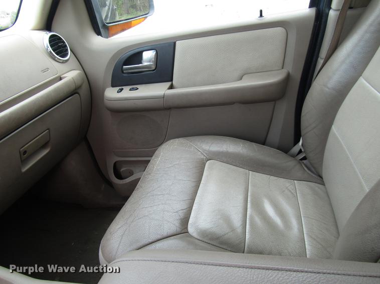 image for item DD7455 2003 Ford Expedition Eddie Bauer SUV