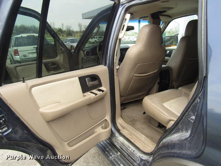 image for item DD7455 2003 Ford Expedition Eddie Bauer SUV