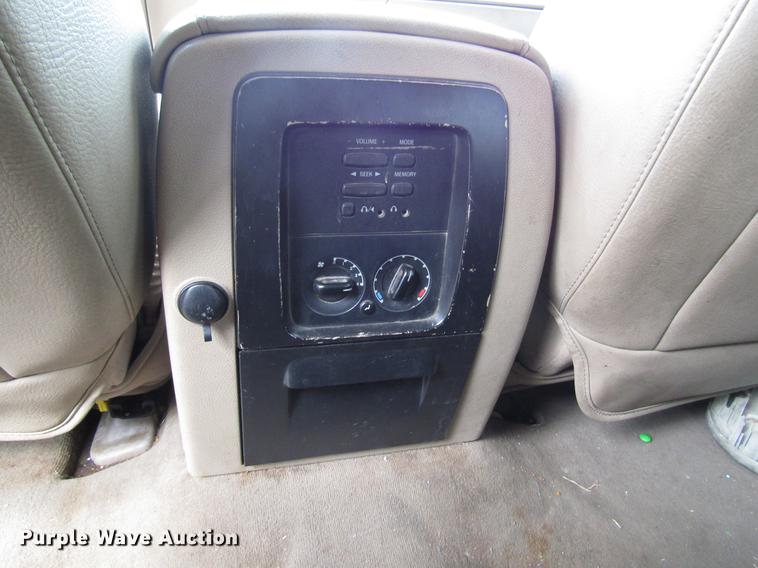 image for item DD7455 2003 Ford Expedition Eddie Bauer SUV