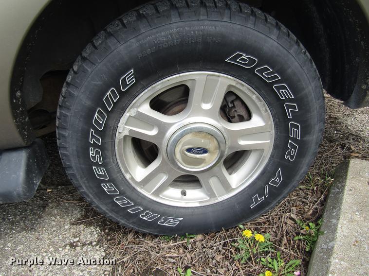 image for item DD7455 2003 Ford Expedition Eddie Bauer SUV