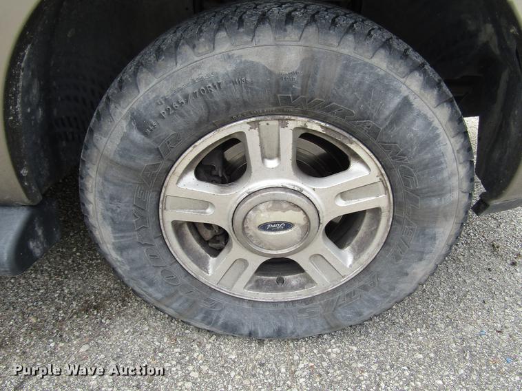 image for item DD7455 2003 Ford Expedition Eddie Bauer SUV