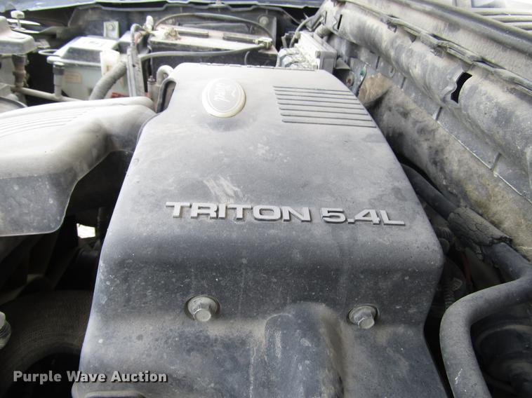 image for item DD7455 2003 Ford Expedition Eddie Bauer SUV