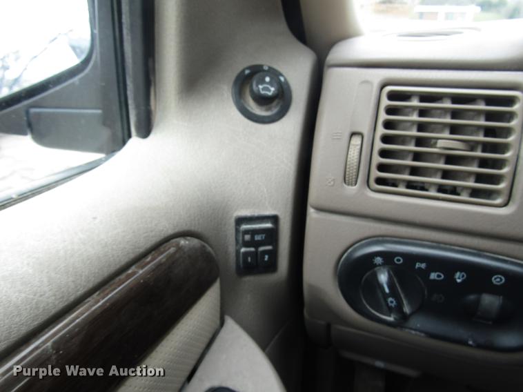 image for item DD7456 2003 Ford Explorer Eddie Bauer SUV