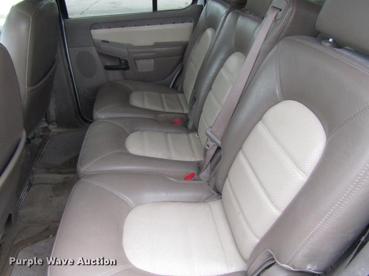 image for item DD7456 2003 Ford Explorer Eddie Bauer SUV