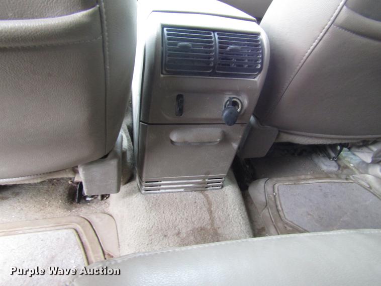 image for item DD7456 2003 Ford Explorer Eddie Bauer SUV