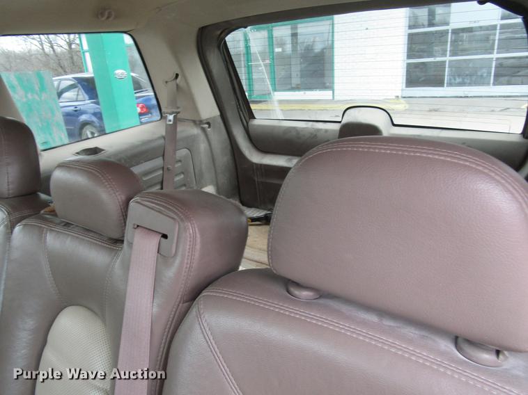 image for item DD7456 2003 Ford Explorer Eddie Bauer SUV