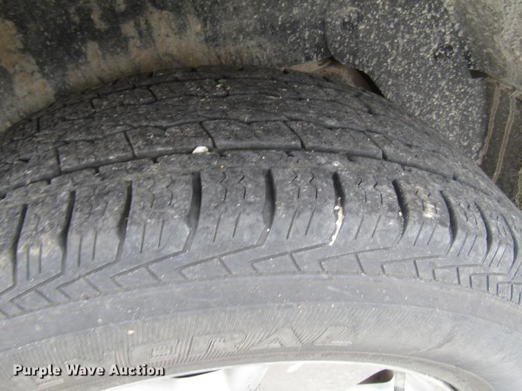 image for item DD7456 2003 Ford Explorer Eddie Bauer SUV