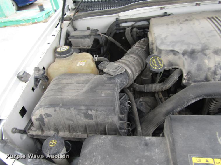 image for item DD7456 2003 Ford Explorer Eddie Bauer SUV