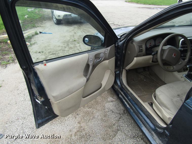 image for item DD7457 2003 Saturn L200