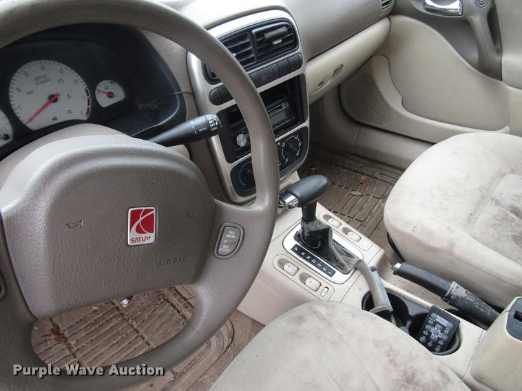 image for item DD7457 2003 Saturn L200