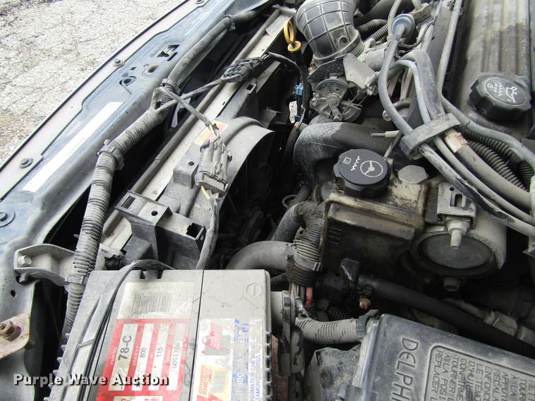 image for item DD7457 2003 Saturn L200