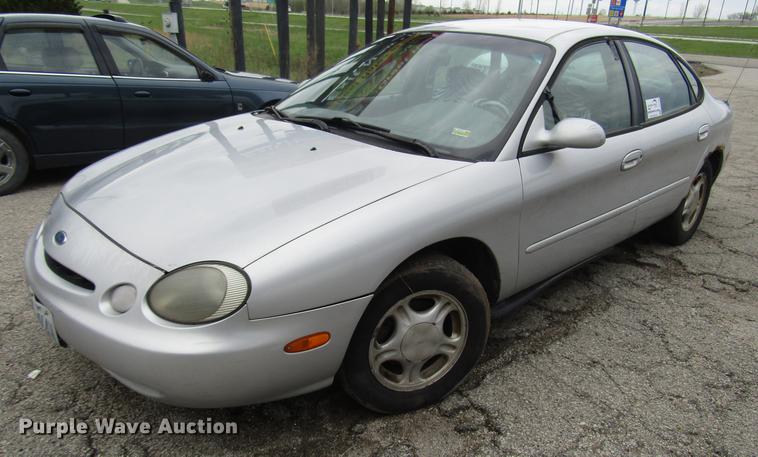 image for item DD7458 1997 Ford Taurus