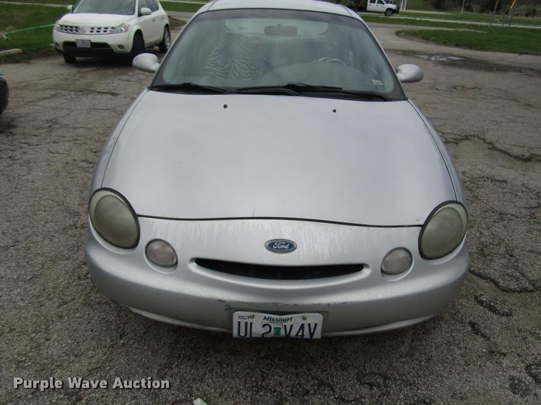 image for item DD7458 1997 Ford Taurus