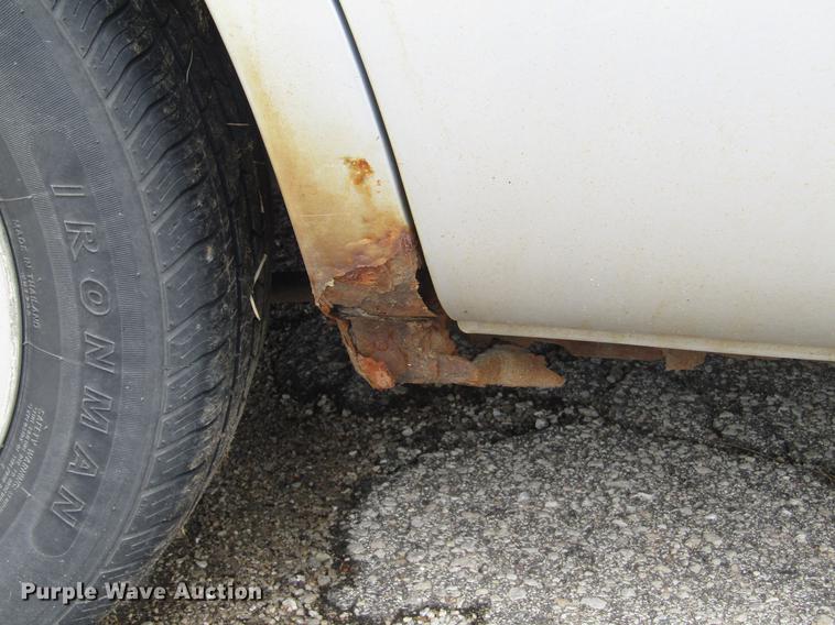 image for item DD7458 1997 Ford Taurus