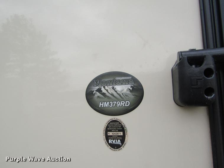 image for item DD8762 2017 Montana High Country HM379RD camper
