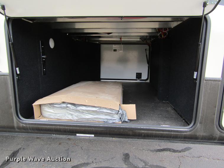 image for item DD8762 2017 Montana High Country HM379RD camper