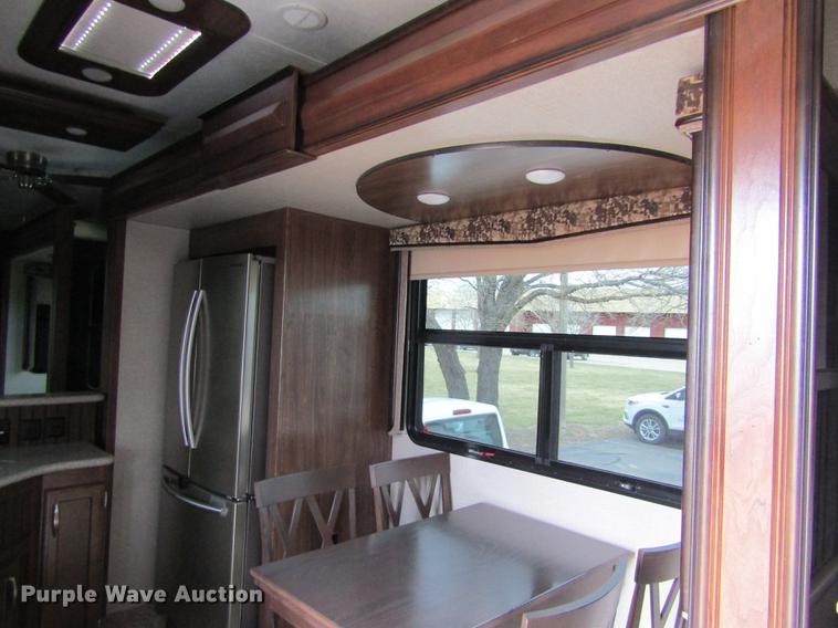 image for item DD8762 2017 Montana High Country HM379RD camper