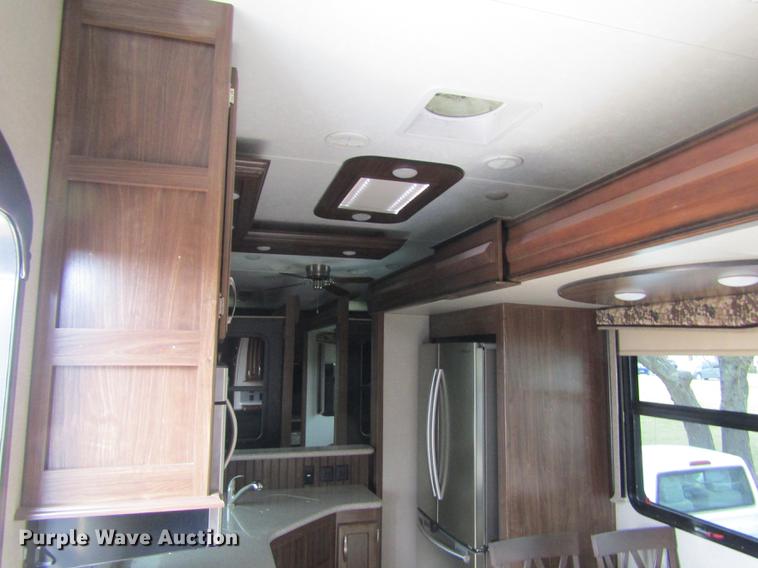 image for item DD8762 2017 Montana High Country HM379RD camper