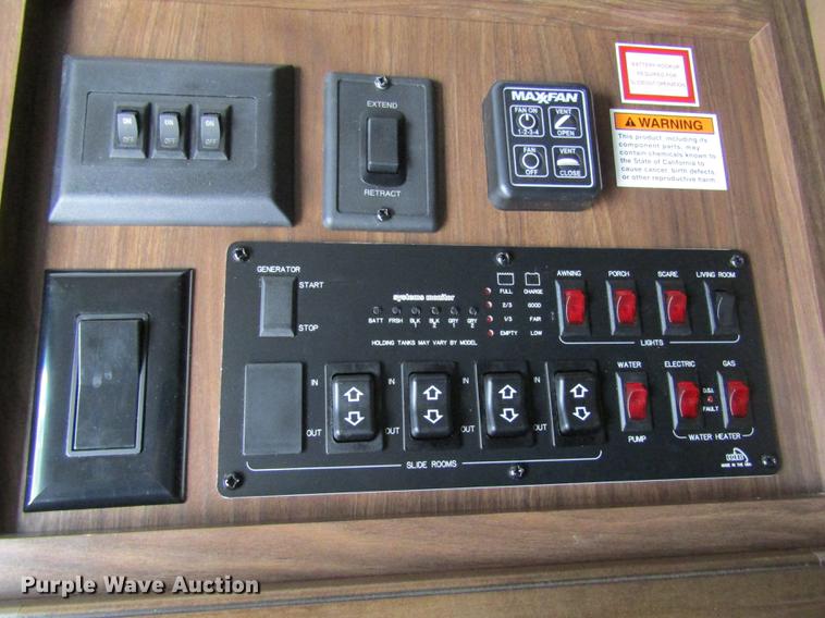 image for item DD8762 2017 Montana High Country HM379RD camper