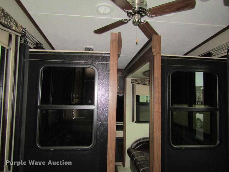 image for item DD8762 2017 Montana High Country HM379RD camper