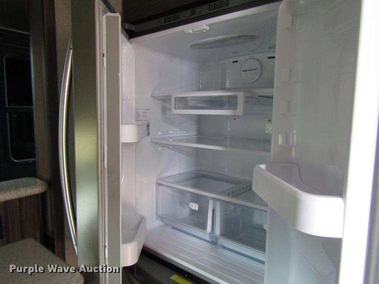 image for item DD8762 2017 Montana High Country HM379RD camper