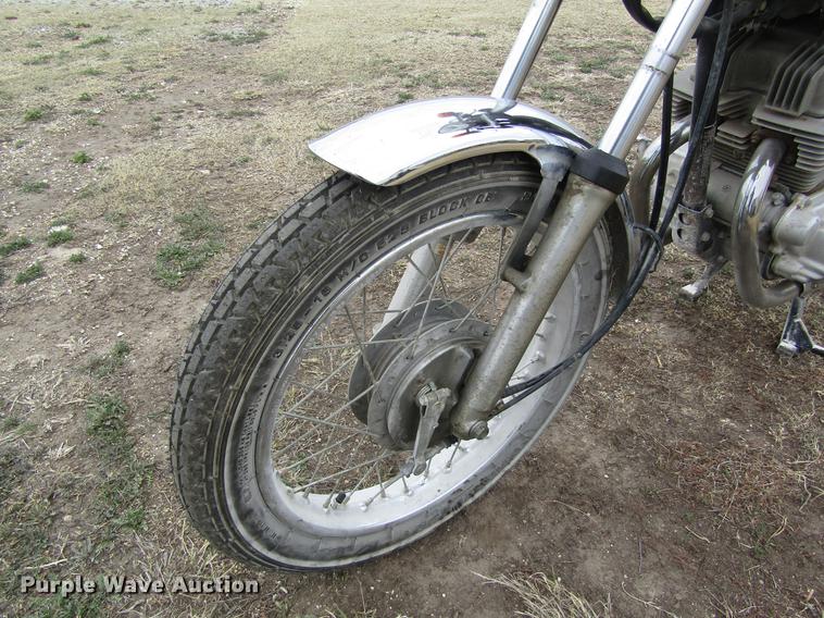 image for item DD8763 1982 Honda CM250 motorcycle